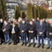 Mrkonjić Grad: Služen parastos, položeni vijenci na spomen obilježje masovne grobnice