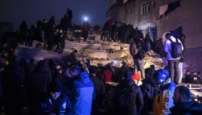 Poginulo više od 700 ljudi u razornom zemljotresu u Turskoj i Siriji
