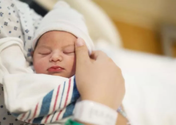 Rođeno 15 djevojčica i 14 dječaka u Srpskoj