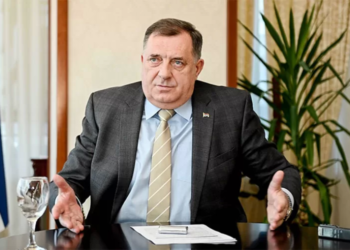 Dodik: Prihvatam da medijska zajednica pravi Zakon o medijima