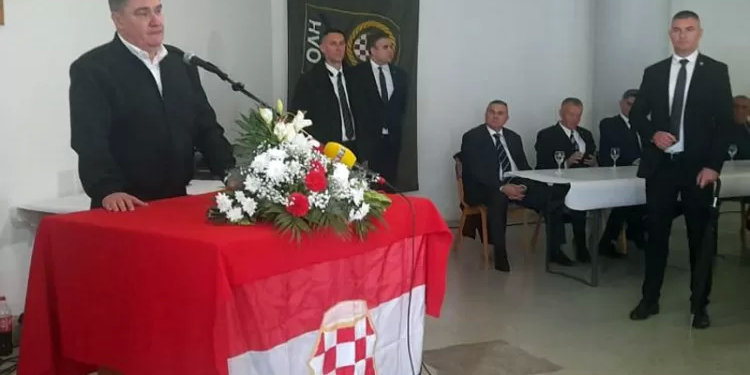Odlikovanje brigade HVO u Derventi – provokacija i uvreda za Srbe