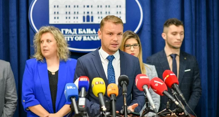 Gradonačelnik: Maturanti će dobiti podršku, do četvrtka da se prijave u Dom omladine