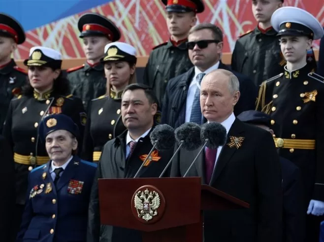 Putin čestitao Dan pobjede: Civilizacija je danas ponovo na prekretnici (VIDEO)