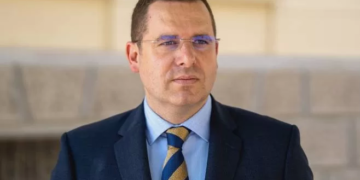 Kovačević: Bećirović je prijetnja, ali po zdrav razum