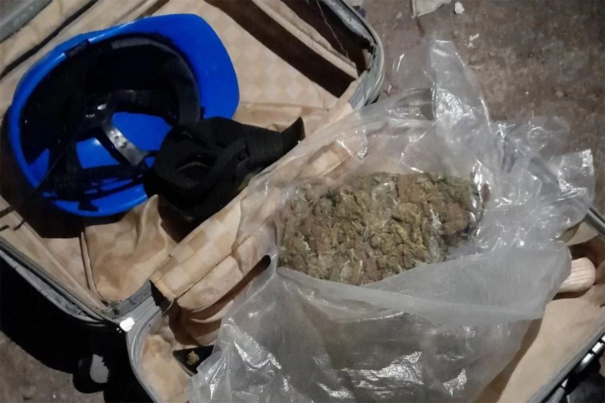 Detalji akcije banjalučke policije: Dvoje uhapšenih, pronađena droga, vaga, mačete…
