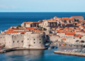 Odluka gradonačelnika Dubrovnika: Kofere nositi u ruci, točkići stvaraju buku