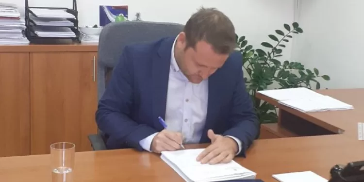 Lukić potpisao odluke o objavljivanju Ukaza predsjednika Republike