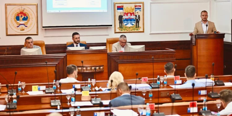 U toku sjednica Skupštine grada Banjaluka: Na predloženom dnevnom redu besplatne građevinske odluke i veće kazne za vandalizam