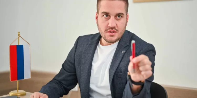 Drinić: Đajić pokušava da se sakrije iza naroda, performans o opozivu gradonačelnika postaje tragikomičan
