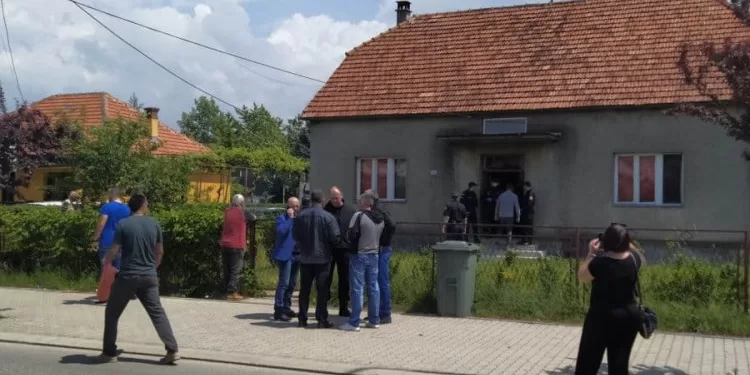 Dobio 40 godina robije jer je nožem i sjekirom ubio druga