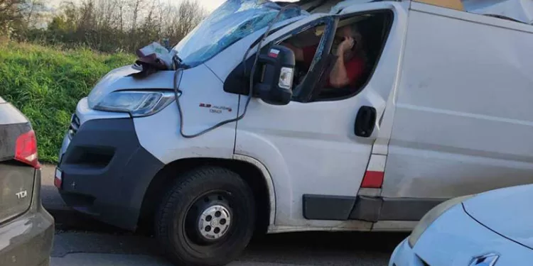 Kombijem udario u nadvožnjak kod Incela