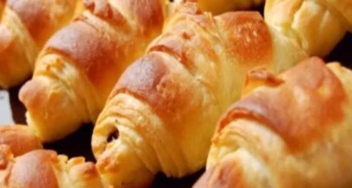 Kiflice od krompira punjene sirom i šunkom