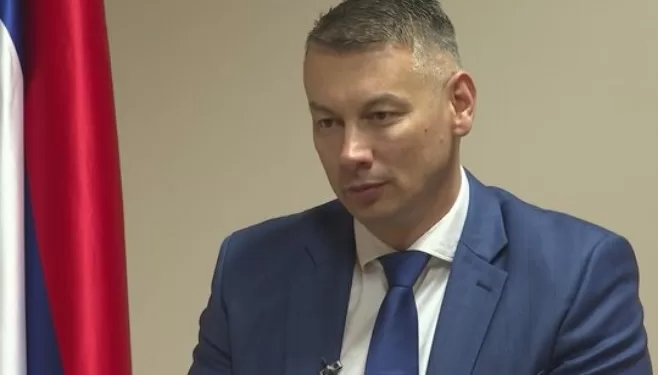 Nešić: Vjerski službenici zveckaju oružjem umjesto da šire poruke mira