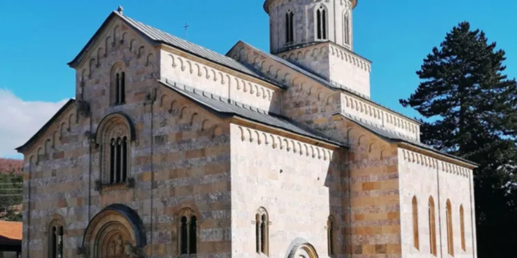 Manastir Dečani: Posjeta Patrijarha – očinska podrška Srbima na Kosmetu