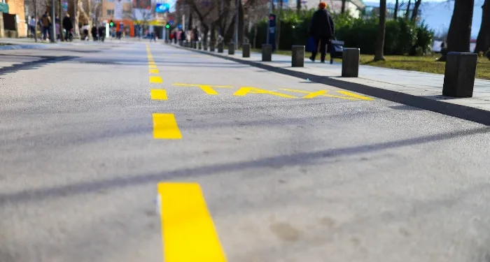 Iscrtana taksi stajališta: Novi režim odvijanja saobraćaja u dijelu Ulice Milana Tepića