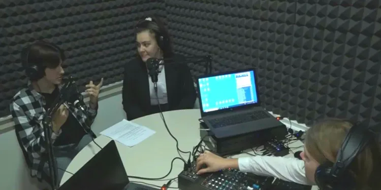 Učenici iz Prijedora pokrenuli radio program