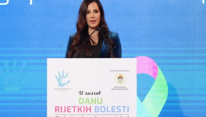 Tamara Vučić u posjeti UKC-u u Banjaluci