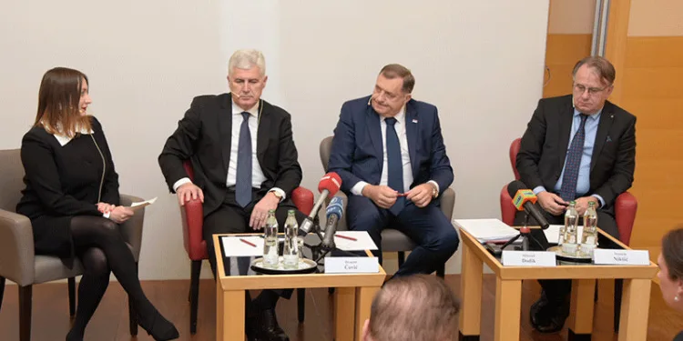 Dodik u Beču: Očekujemo da nakon 21. marta BiH prestane biti kolonija