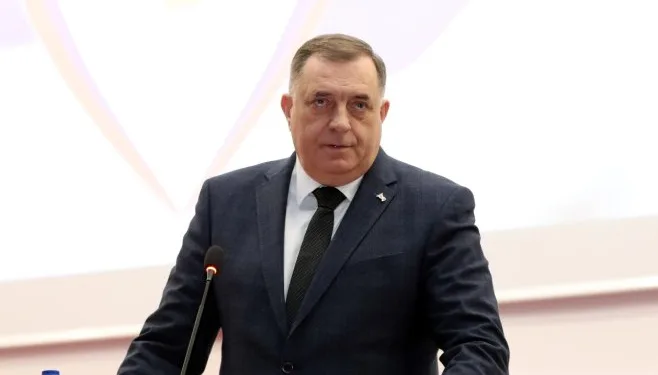 Dodik: Nema evropskog puta sa OHR-om i stranim sudijama