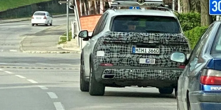Misteriozni “bmw” sa kamerama kruži Banjalukom: Poznato o čemu je riječ