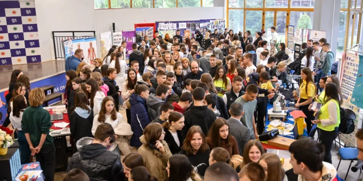 Otvoren “Sajam zanimanja” za učenike 9. razreda