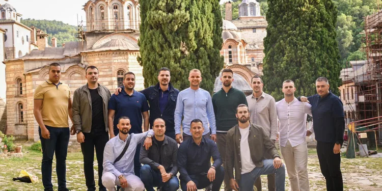Stanivuković proslavio rođendan na Svetoj Gori: Bog ima bolje planove za nas od nas samih