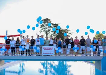 Za najbolje učenike osnovnih škola sezonske ulaznice za Akvanu (FOTO)