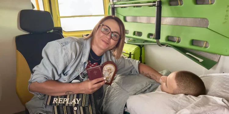 Sergej Stupar zajedno sa svojom majkom otputovao na liječenje u Moskvu