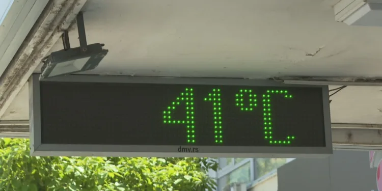 Kako da pomognete prolazniku kojem je pozlilo na ulici od vrućine