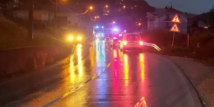 Vatrogasci sjekli auta: Težak sudar kod Banjaluke, povrijeđene četiri osobe