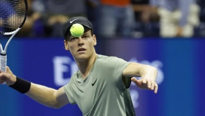 Siner preko Medvedeva do polufinala US opena (VIDEO)