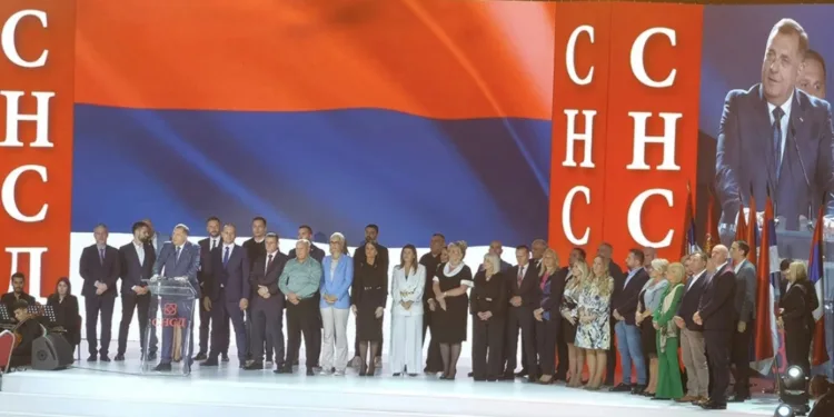 Završna tribina SNSD-a: “Vratićemo sjaj Banjaluci”