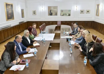 U planu izgradnja Spomen-parka u Šargovcu, na inicijativu Savjeta roditelja škole održan sastanak