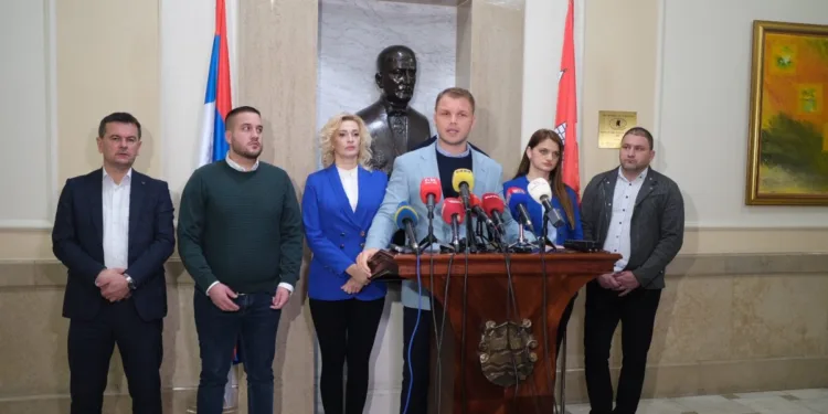 Stanivuković poziva na proteste ispred Palate