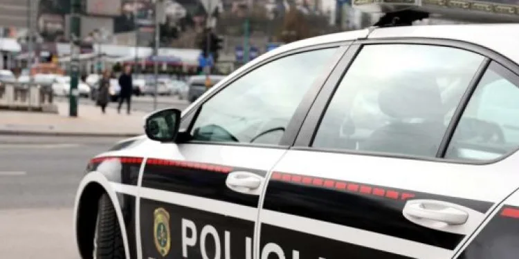 Sarajevo: Maloljenik udario vozilom policajca