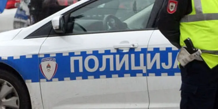 Sletio automobil kod Ribnika, poginula djevojka (18)