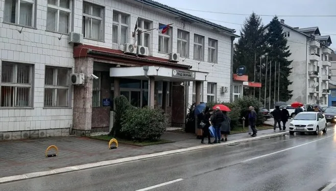 Zvornik: Dojava o postavljenoj bombi i u zgradi Gradske uprave