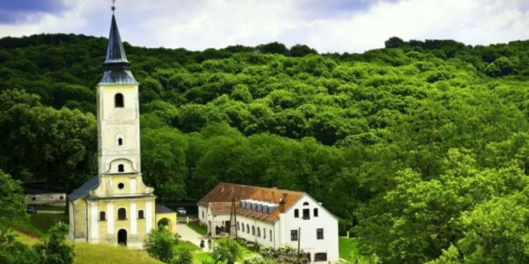Kolo srpskih sestara Banjaluka organizuje pokloničko putovanje u manastir Lepavina