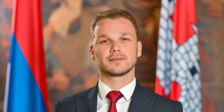 Gradonačelnik čestitao Sretenje: Neka ovaj veliki praznik bude simbol našeg jedinstva, snage i slobode