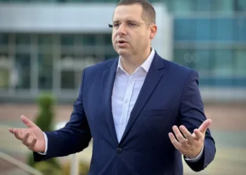 Kovačević: Strašna i zabrinjavajuća militarizacija djece u Sarajevu (FOTO)