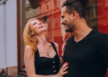 Tehnika flerta koja uspijeva skoro svima
