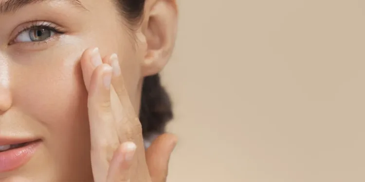 Dermatolozi upozoravaju: TikTok rutine za njegu lica mogu trajno oštetiti kožu