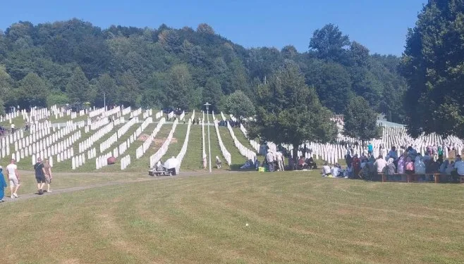 U Memorijalnom centru u Potočarima obilježavanje 30 godina od stradanja Bošnjaka