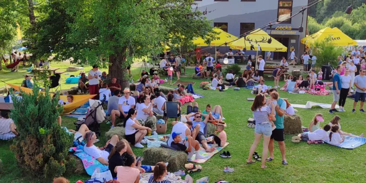 Besplatan prevoz na “Pecka Outdoor Festival” iz Banjaluke, raspored polazaka