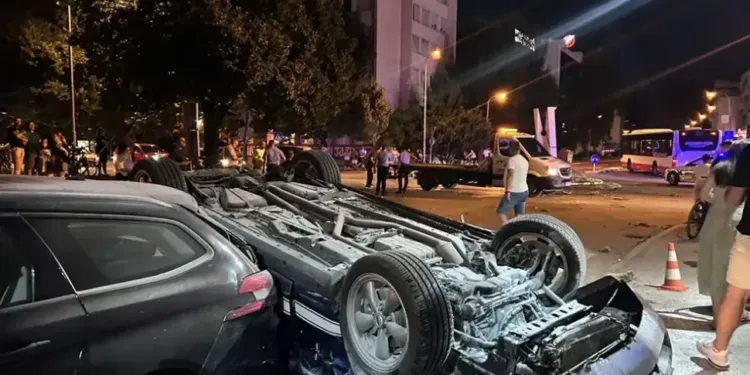 Sudar u centru Banjaluke, prevrnula se dva vozila