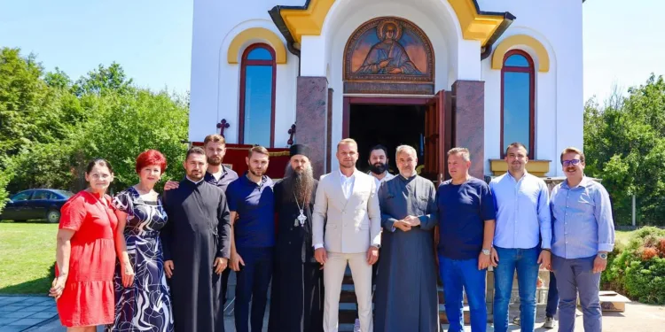 Svečano u Golešima: Gradonačelnik Stanivuković domaćin i kum slave crkve