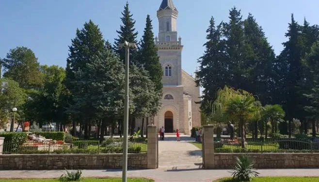 U Trebinju doček moštiju Svete Ane, majke Svetog Vasilija Tvrdoškog i Ostroškog