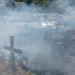 Požar na Novom groblju u Banjaluci, vatra zahvatila grobove