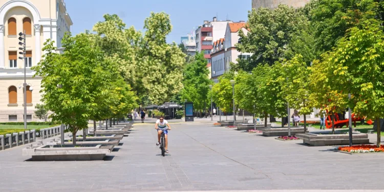 Zbog visokih temperatura vazduha poziv na oprez i poštovanje preporuka stručnjaka
