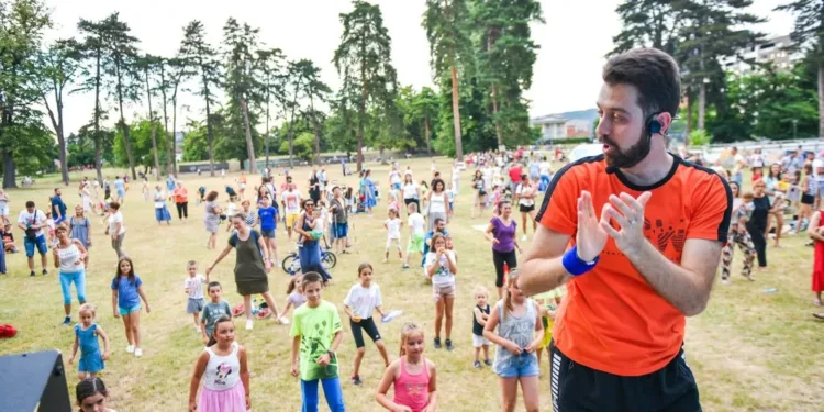 Besplatni treninzi, večeras ples u Parku “Mladen Stojanović”
